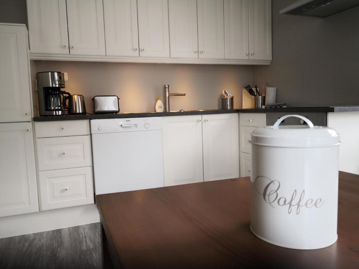 Old School Pa Eidslandet - Exclusive Apartment 외부 사진