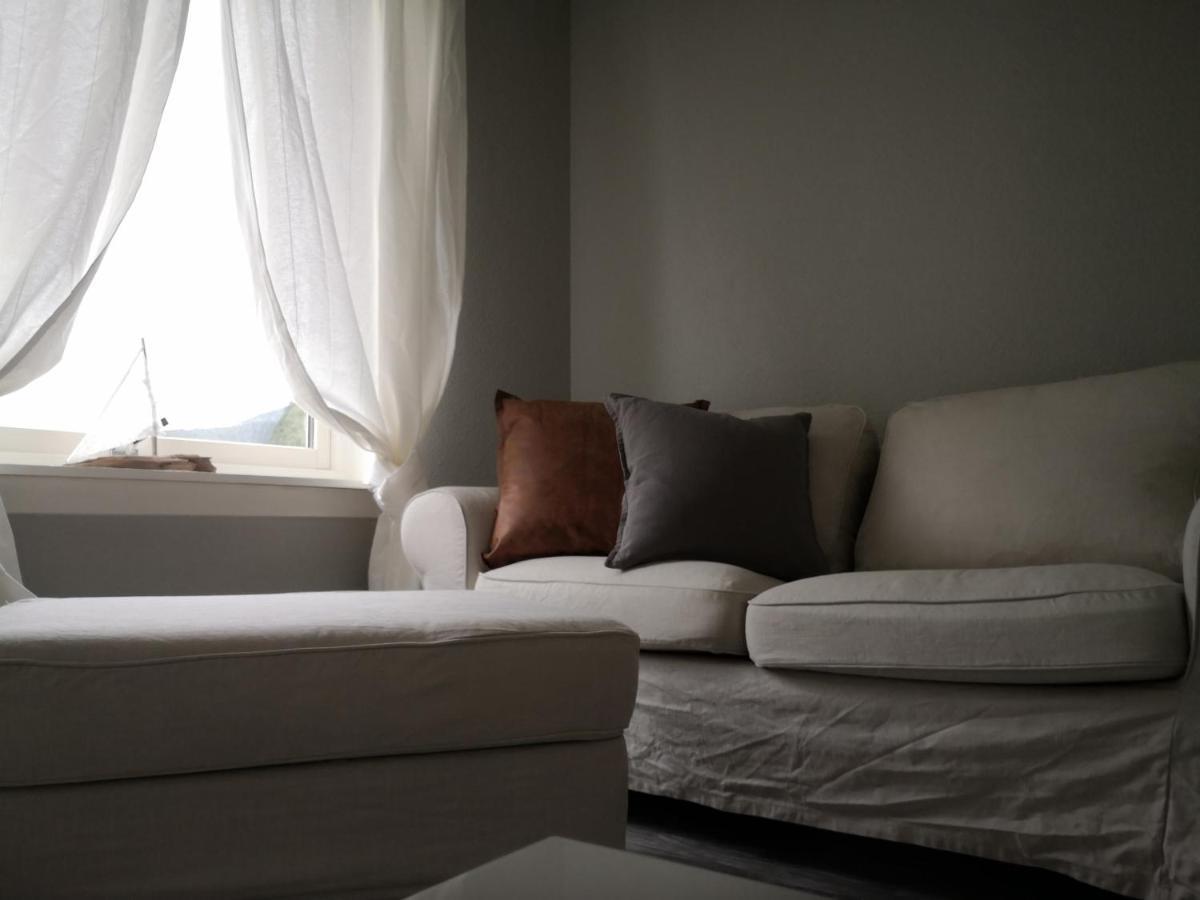 Old School Pa Eidslandet - Exclusive Apartment 외부 사진