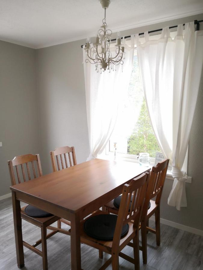 Old School Pa Eidslandet - Exclusive Apartment 외부 사진